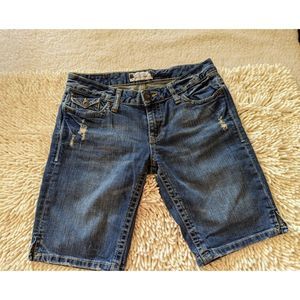 aeropostale blue jean bermuda shorts  SZ 3/4